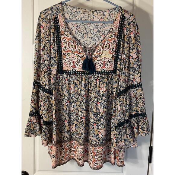 One World Floral VNeck Bell Sleeve Tassel Ties W/Embroidered Accents XXL - Picture 1 of 7